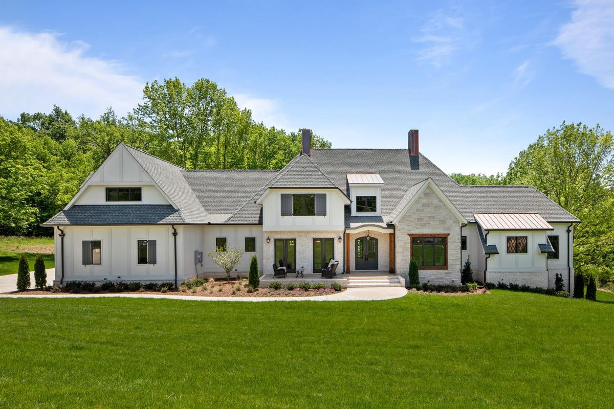 Charter Properties, LLC Turn to Charter Properties for all your real